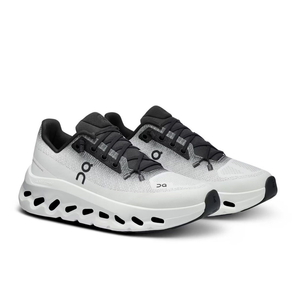 On Cloudtilt sneakers